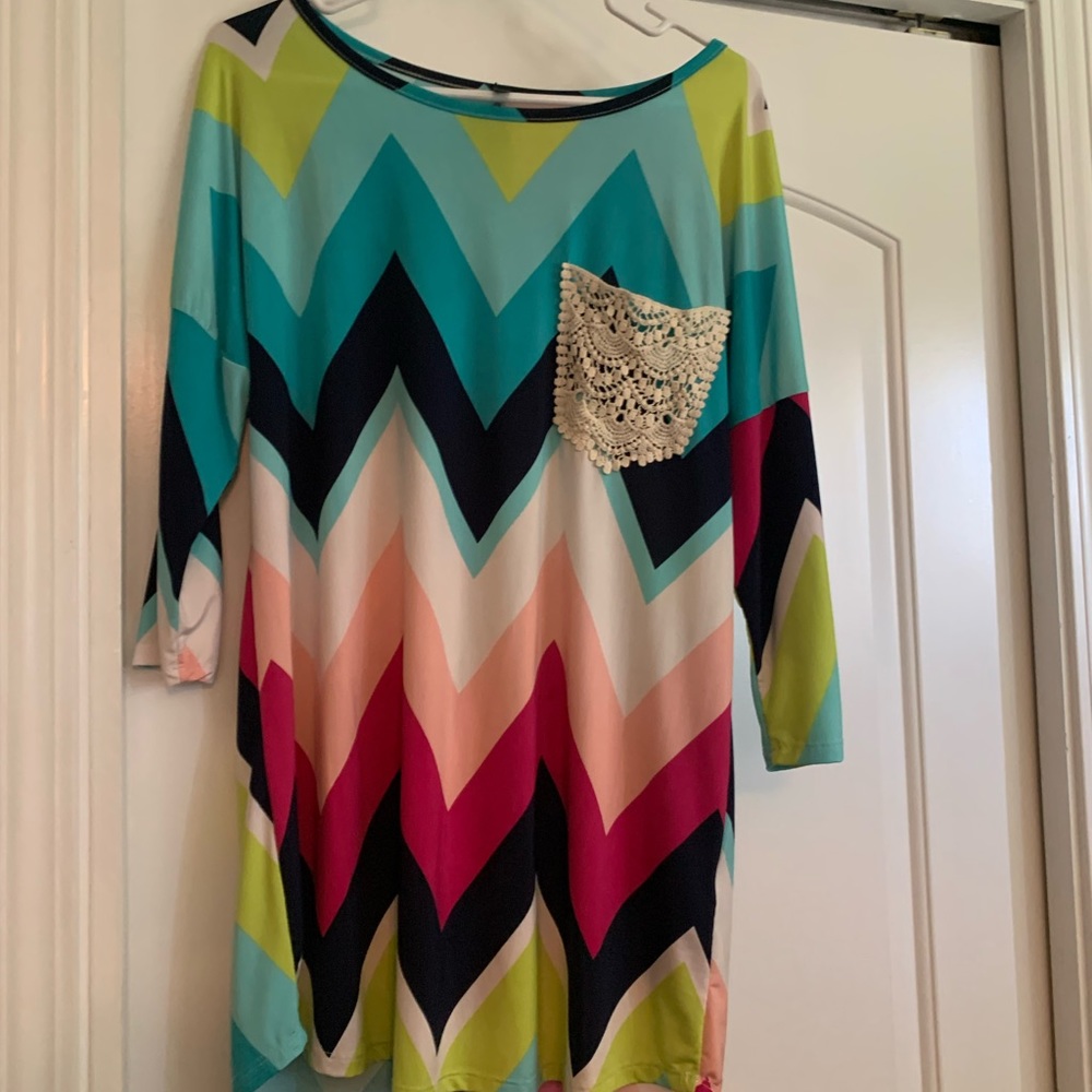 Boutique top. Size small, runs big. Great with leggings!